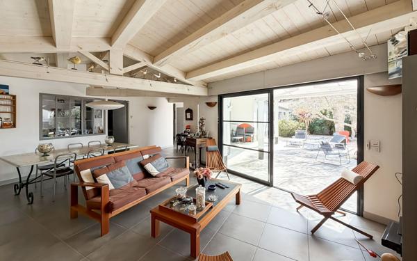 Maison à vendre    5 pièces •  Le Bois-Plage-en-Ré