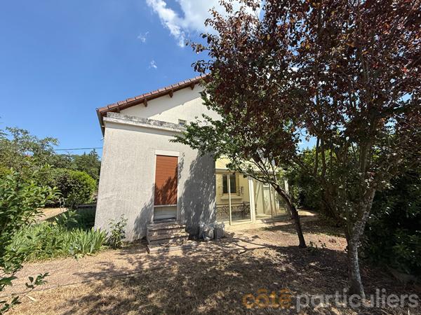 Vente
                Maison102 m² - 6 Pièces -
                    SAINT AMAND MONTROND (18200)