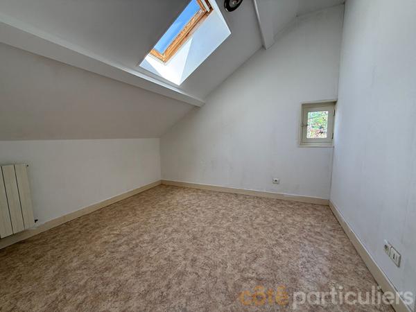 Vente
                Maison102 m² - 6 Pièces -
                    SAINT AMAND MONTROND (18200)
