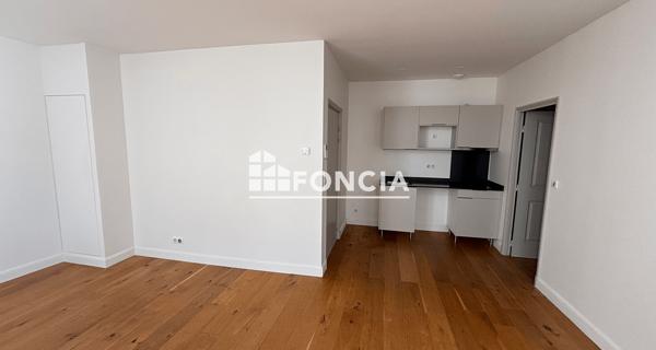 Location Appartement 2 pièces 44.59 m² - Tours 37000