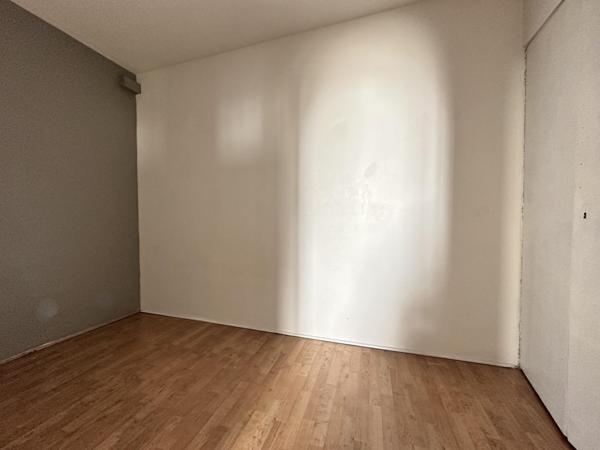A VISITER SUR CAVAILLON, CENTRE VILLE APPARTEMENT DE 36 M² ENV.
