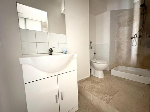 A VISITER SUR CAVAILLON, CENTRE VILLE APPARTEMENT DE 36 M² ENV.