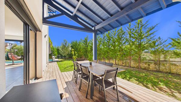 Maison neuve construction RT2020 avec pisicine. Arbonne