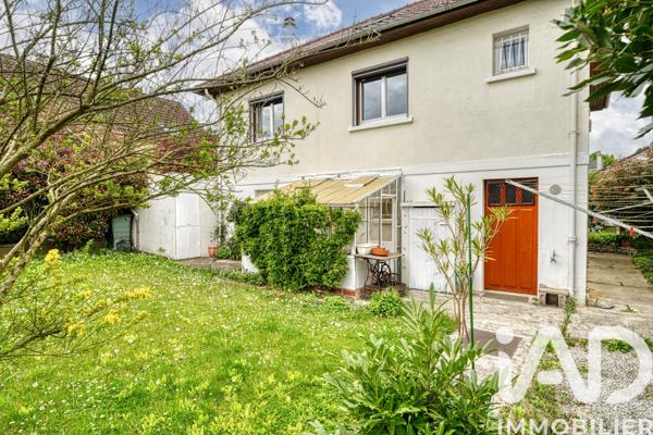 Maison à vendre 6 pièces 140 m² Saint-Brice-sous-Forêt