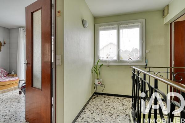 Maison à vendre 6 pièces 140 m² Saint-Brice-sous-Forêt