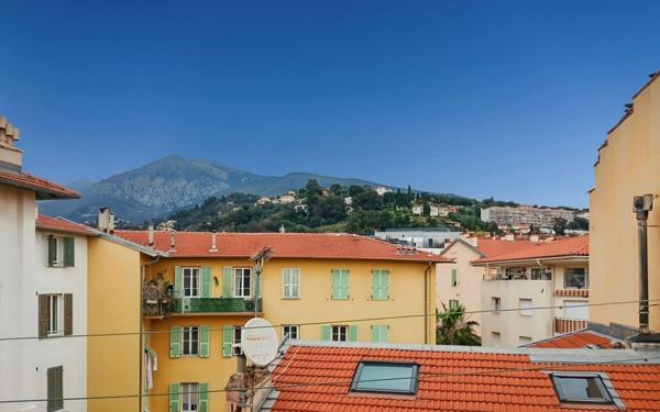 Appartement à vendre    3 pièces • 51,57 m2 Menton