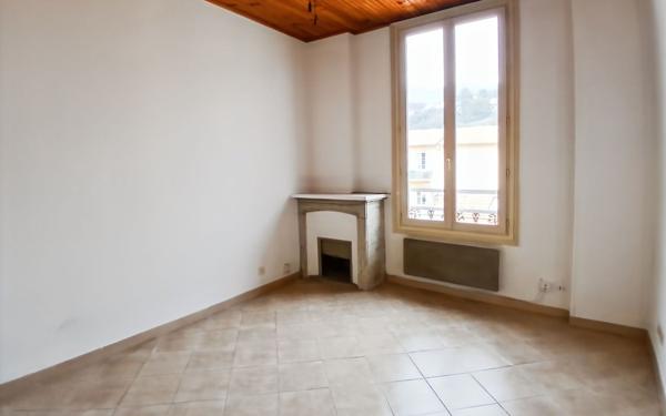 Appartement à vendre    3 pièces • 51,57 m2 Menton