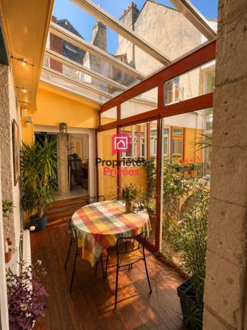 Maison Chinon  Centre Ville 8 pièce(s) 250 m2 - Cour intérieur