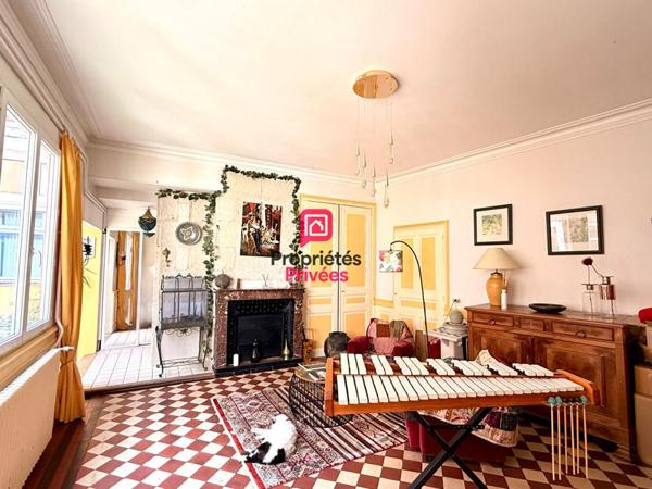 Maison Chinon  Centre Ville 8 pièce(s) 250 m2 - Cour intérieur