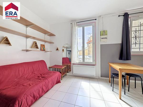 STUDIO 23M² - 150m de Paris