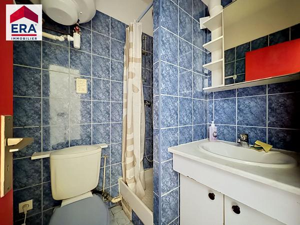 STUDIO 23M² - 150m de Paris