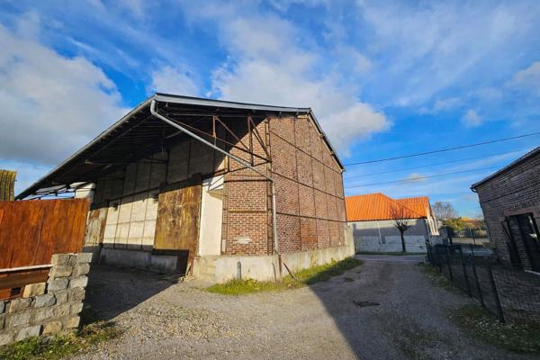 RUE - centre-ville - local commercial