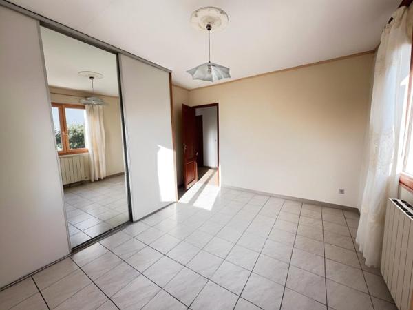 Vente / Maison et grand terrain