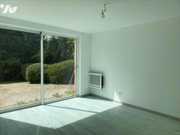 Maison avec chambre et salle d'eau de plain pied