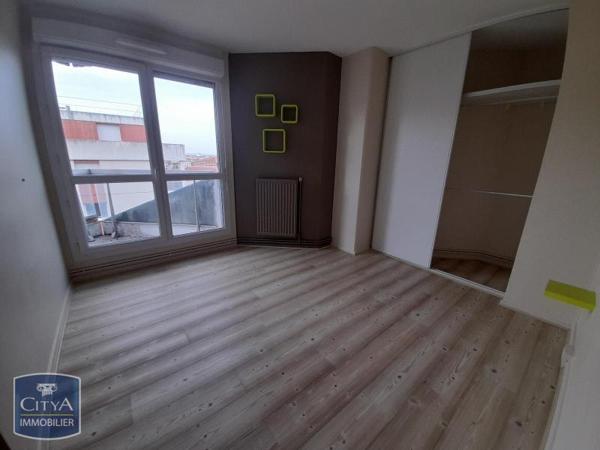 Appartement à louer 3 pièces 66.8m²