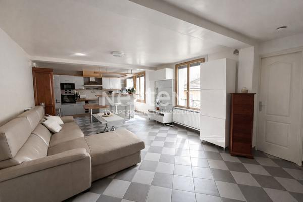 Nestenn Igny - Duplex 70 m² Bièvres centre-ville - Séjour 30 m² - Terrasse - Cave - Petite copropriété - RER C / Ligne V - Plateau de Saclay -Vélizy - Massy