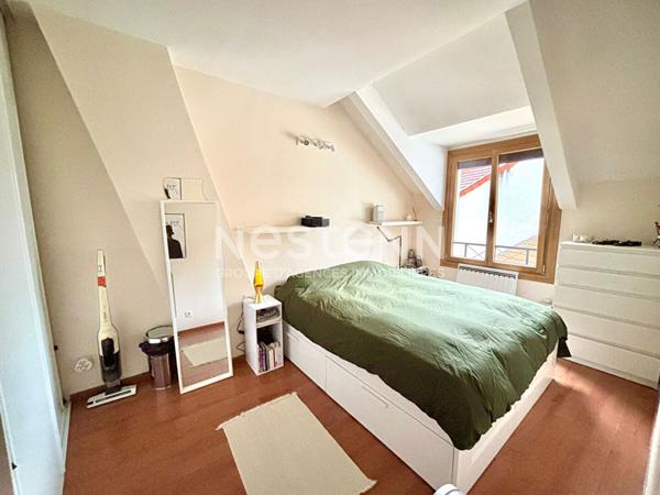 Nestenn Igny - Duplex 70 m² Bièvres centre-ville - Séjour 30 m² - Terrasse - Cave - Petite copropriété - RER C / Ligne V - Plateau de Saclay -Vélizy - Massy