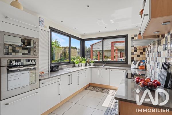 Maison à vendre 6 pièces 225 m² Brax