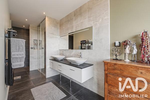 Maison à vendre 6 pièces 225 m² Brax