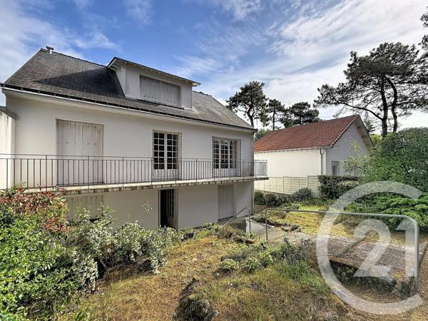 Maison à vendre  5 pièces - 142 m 2   LA BAULE  - 44