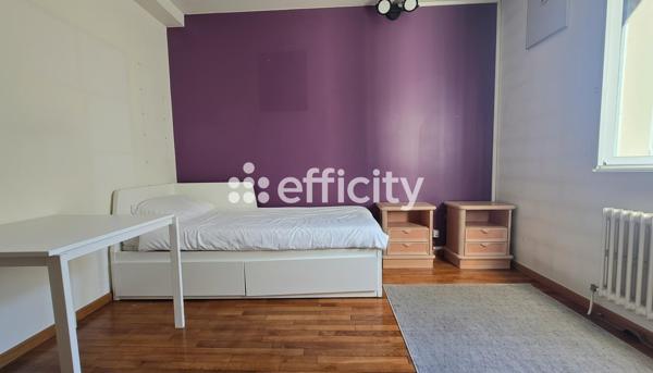Maison
         7 pièces
        - 149 m² 539 000 € *
