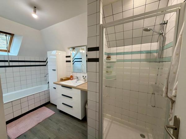 Maison en pierres 3 chambres avec terrain de 550 m2