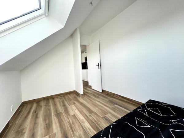 Saint-Nazaire –Studio rénové avec parking et cave