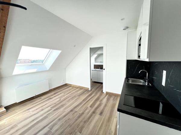 Saint-Nazaire –Studio rénové avec parking et cave