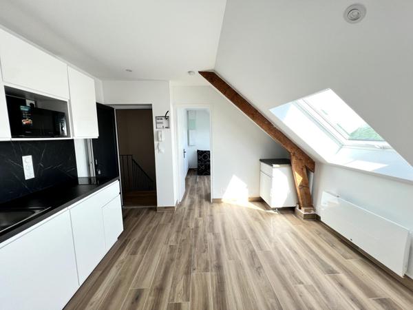 Saint-Nazaire –Studio rénové avec parking et cave