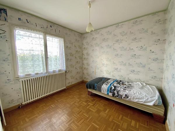 Maison avec grande dépendance aux portes de Le Blanc