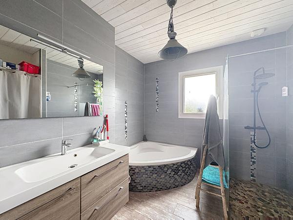 Exclusivité NESTENN Challans - Superbe maison contemporaine 5 pièces à vendre à Challans