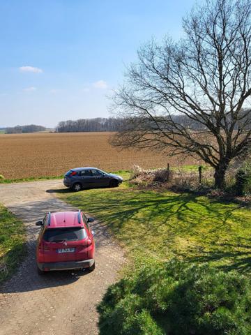 Maison 7 pièces au calme sur grand terrain arboré. CALME ABSOLU ! Vue exceptionnelle !