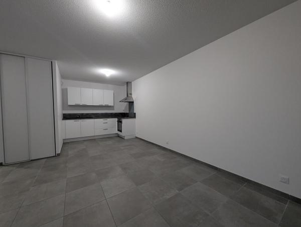 Location / Appartement T2