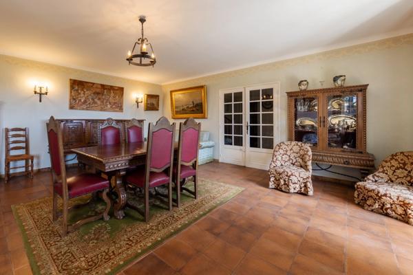 Maison d'exception, 8 pièces, quartier résidentiel (30)