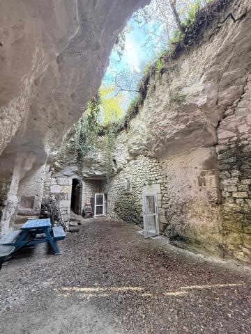 Un lieu rare, entre patrimoine vivant et art de recevoir.