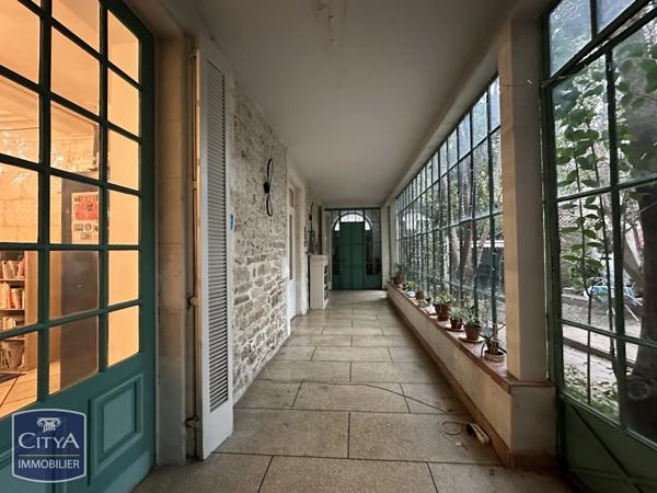 Immeuble à vendre 300m² Nîmes (30000)