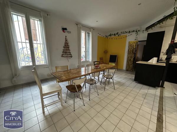 Immeuble à vendre 300m² Nîmes (30000)