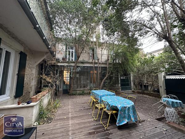 Immeuble à vendre 300m² Nîmes (30000)