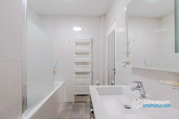 3 pièces -  deux chambres - deux balcons