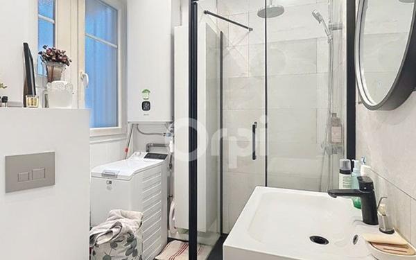 Appartement à vendre    4 pièces • 69,25 m2 Paris 15