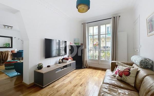 Appartement à vendre    4 pièces • 69,25 m2 Paris 15