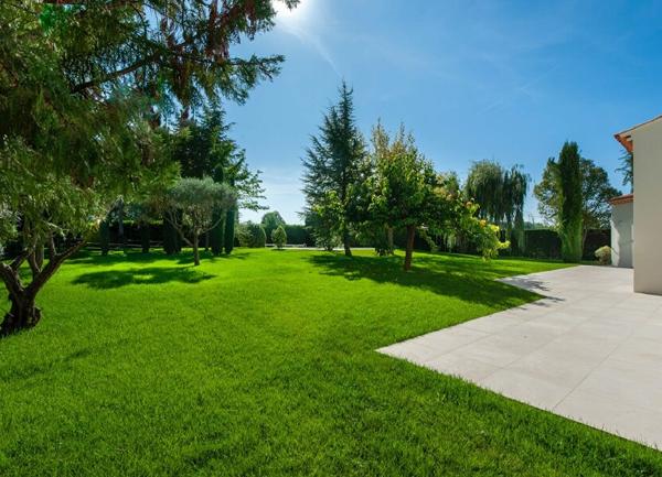 Maison à vendre    6 pièces •  Aix-en-Provence