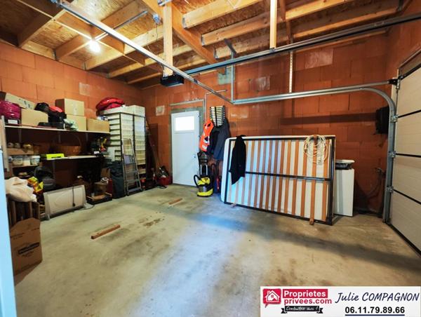 Maison 100 m² avec 2 chambres , 2 garages, grand carport et jardin