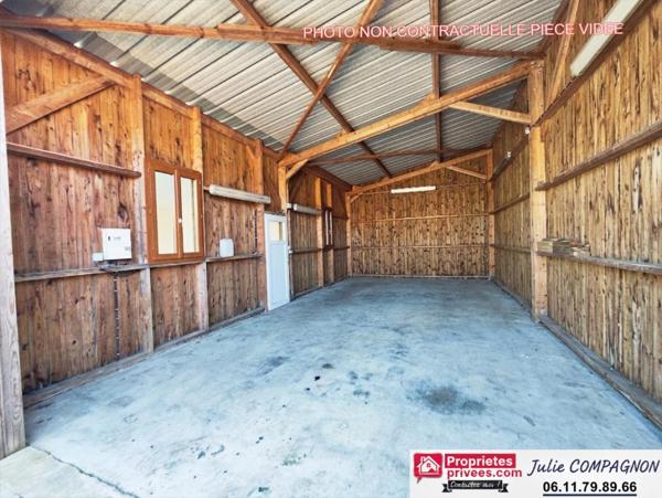 Maison 100 m² avec 2 chambres , 2 garages, grand carport et jardin