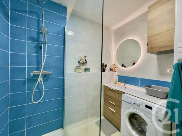 Appartement T3 à vendre  3 pièces - 60 m 2   VILLEURBANNE  - 69