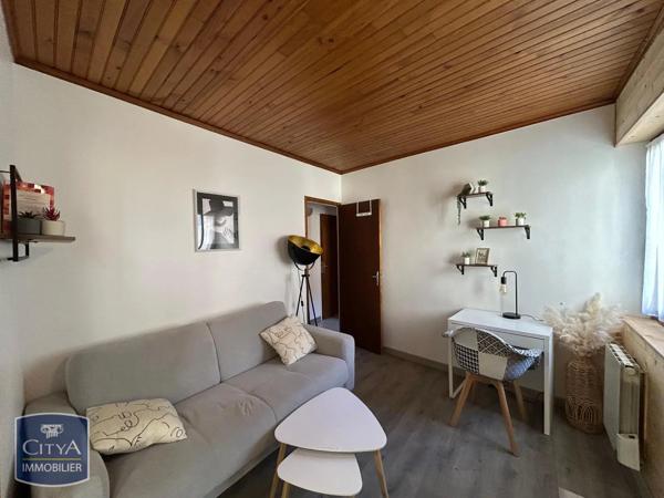 Appartement à louer 2 pièces 42.2m² Oyonnax (01100)