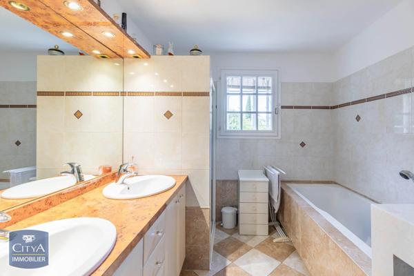 Maison à vendre 5 pièces 108m² La Seyne-sur-Mer (83500)
