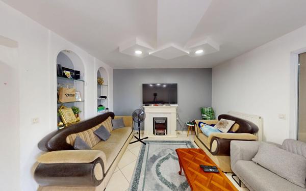 Maison à vendre    4 pièces •  Vaulx-en-Velin