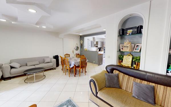 Maison à vendre    4 pièces •  Vaulx-en-Velin