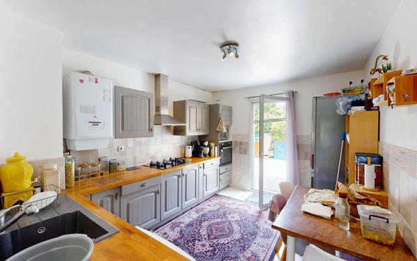 Maison à vendre    4 pièces •  Vaulx-en-Velin